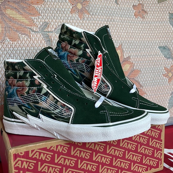 Vans Sk8-Hi Bolt
Liquify Avocado
VNOA5JIVYXH
WMNS sneakers - athletic shoes - Picture 8 of 16